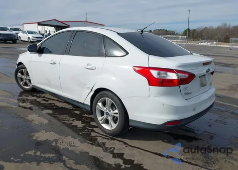 2014 Ford Focus Se z USA, uszkodzony, nr VIN 1FADP3F2XEL455506